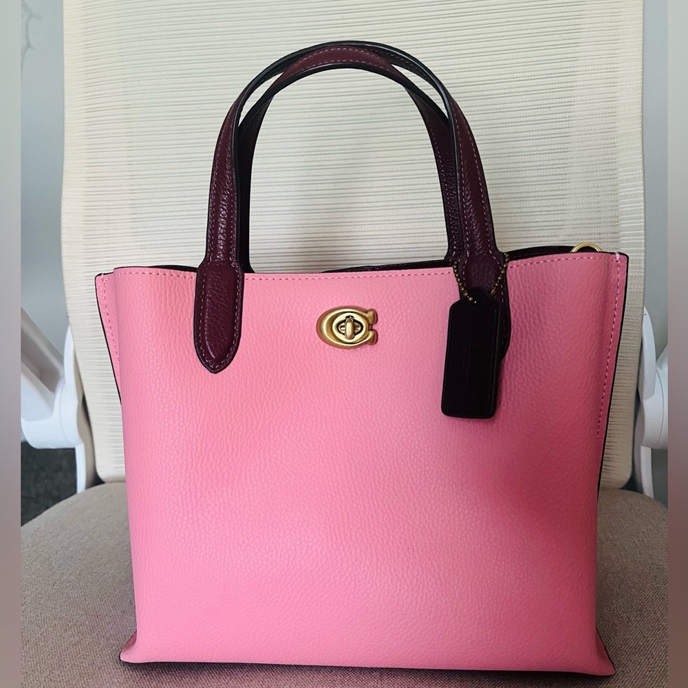Coach Willow Tote 24